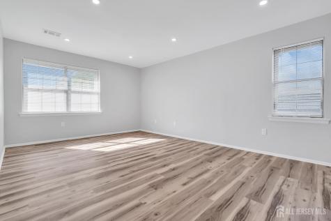812 Green Hollow Drive Iselin NJ 08830
