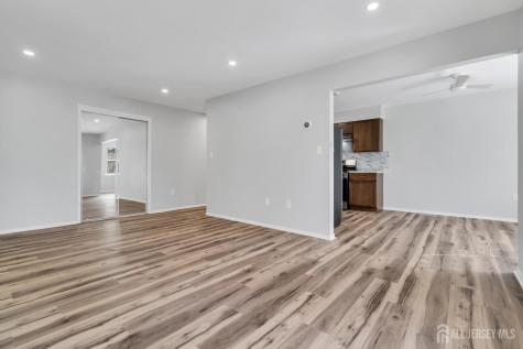 812 Green Hollow Drive Iselin NJ 08830