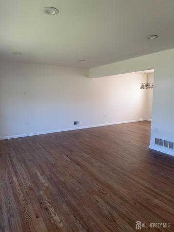 13 Oak Wood Drive Parlin NJ 08859