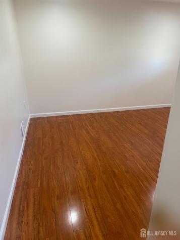 13 Oak Wood Drive Parlin NJ 08859