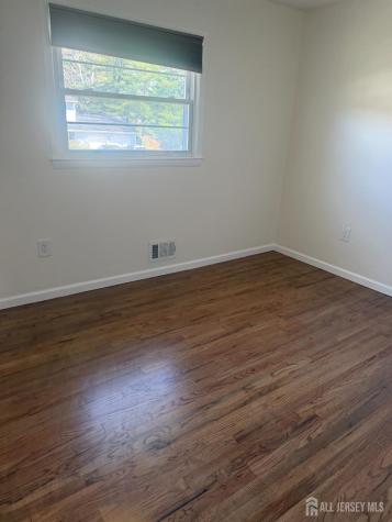 13 Oak Wood Drive Parlin NJ 08859