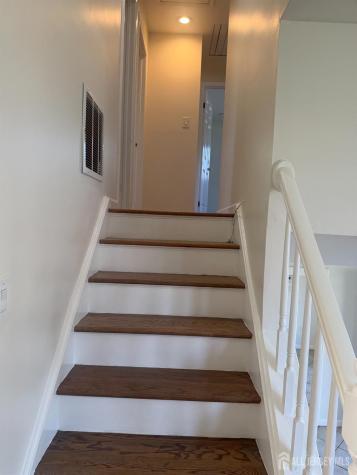 13 Oak Wood Drive Parlin NJ 08859