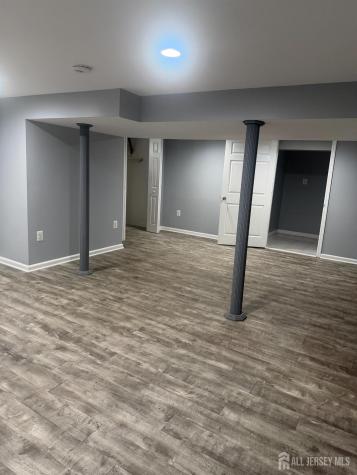 13 Oak Wood Drive Parlin NJ 08859