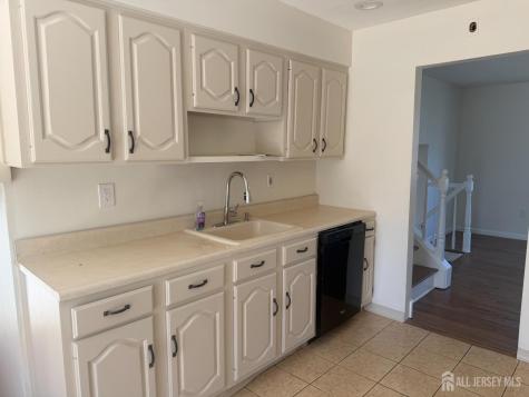 13 Oak Wood Drive Parlin NJ 08859