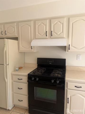 13 Oak Wood Drive Parlin NJ 08859