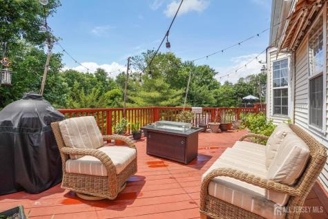 10 Crestwood Street Piscataway NJ 08854