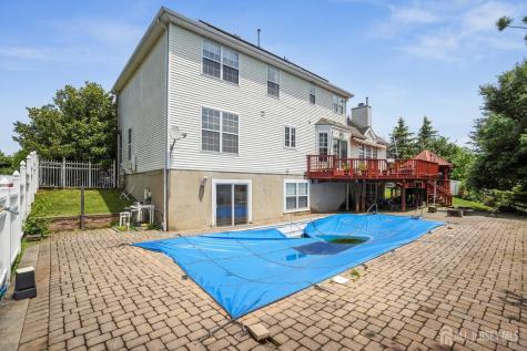 10 Crestwood Street Piscataway NJ 08854