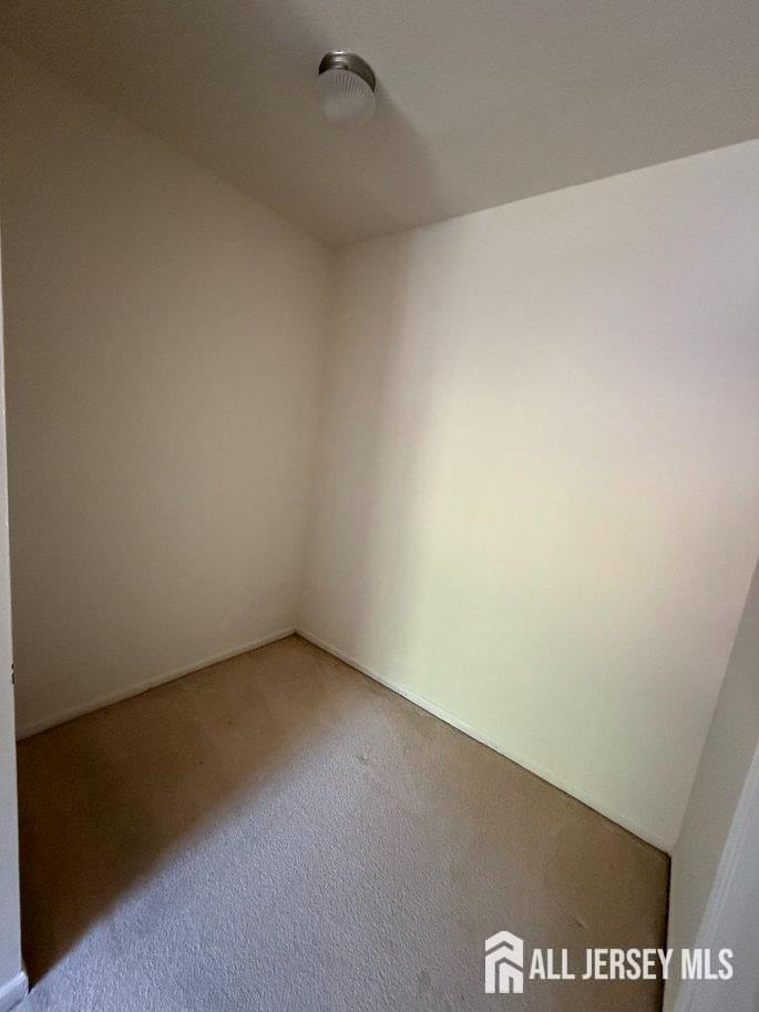 12 Sunflower Court Edison NJ 08820