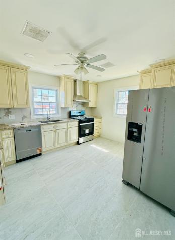 54 Bergen Street Carteret NJ 07008