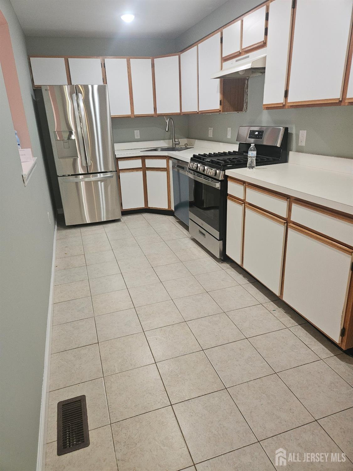 316 Ventnor Court Piscataway NJ 08854