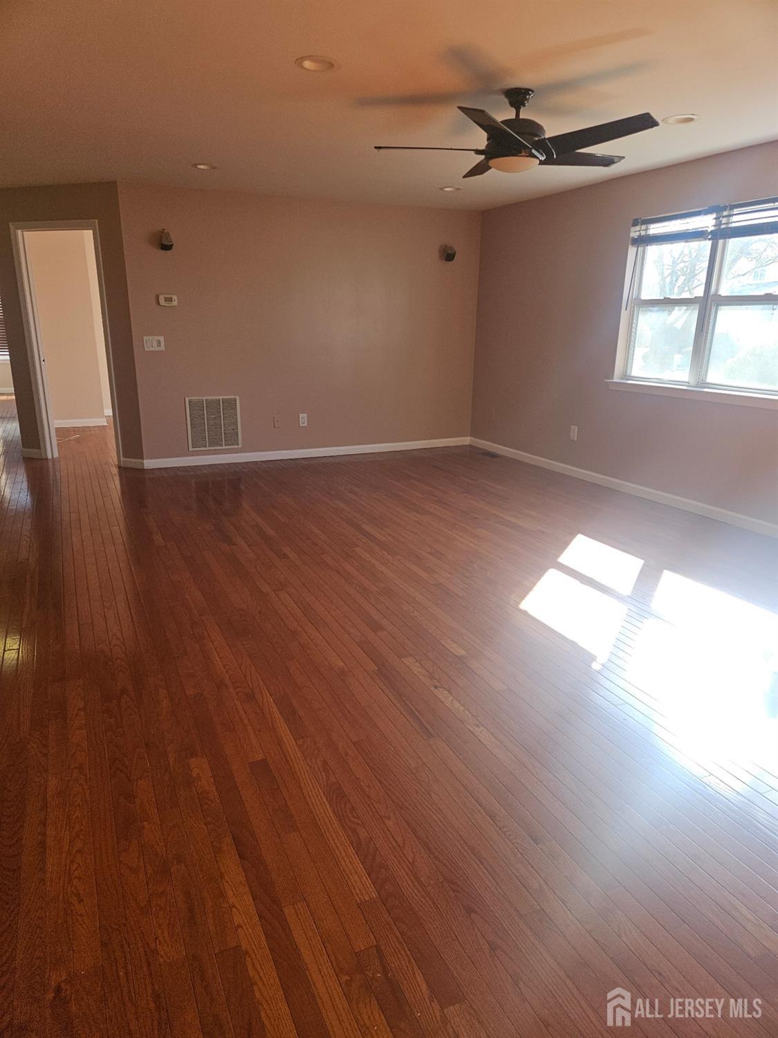 316 Ventnor Court Piscataway NJ 08854