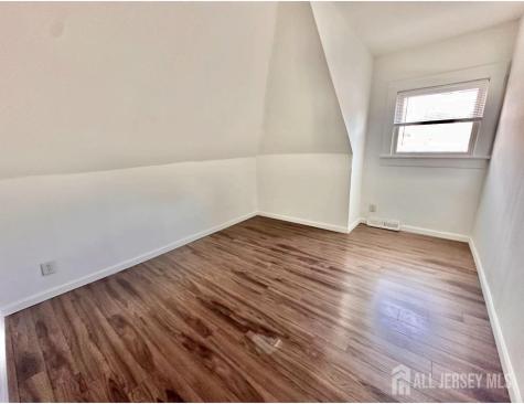121 Kossuth Street Franklin NJ 08873