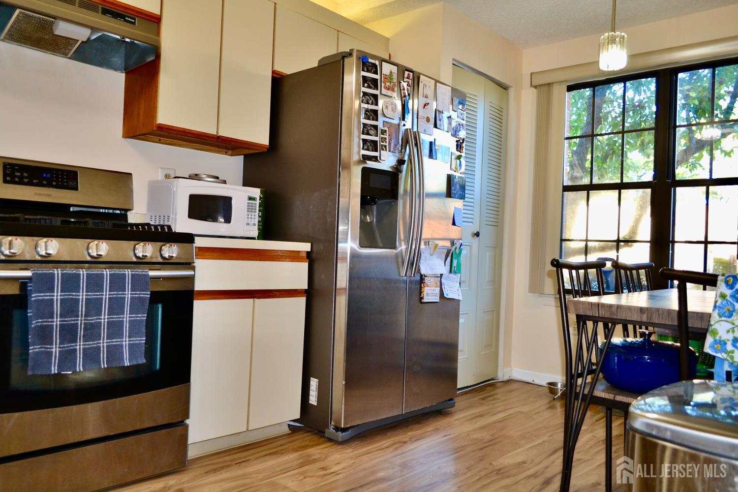 329 Wycoff Way W East Brunswick NJ 08816