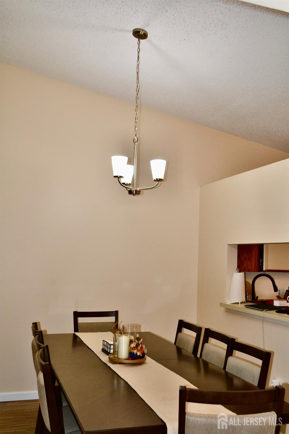 329 Wycoff Way W East Brunswick NJ 08816