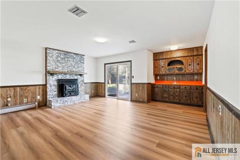 4 Darby Road Franklin NJ 08873