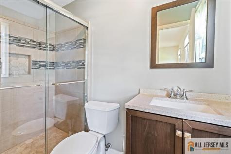 4 Darby Road Franklin NJ 08873