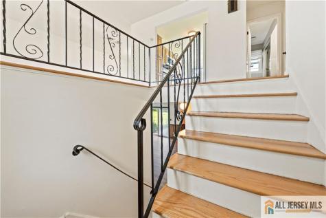 4 Darby Road Franklin NJ 08873
