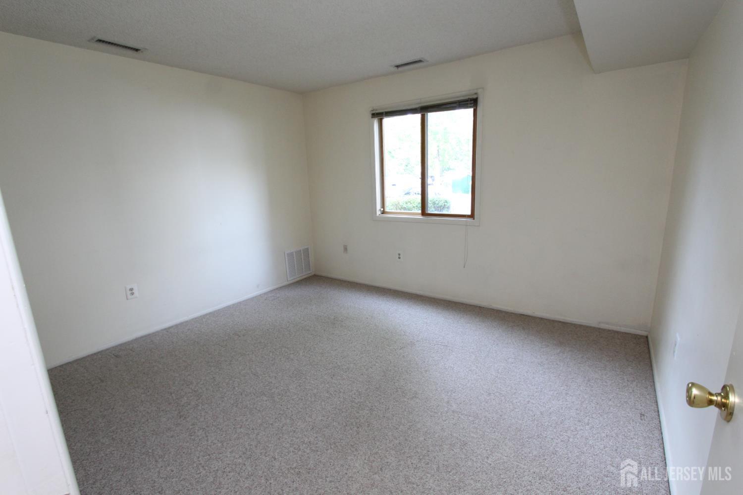 1105 Aspen Drive Plainsboro NJ 08536