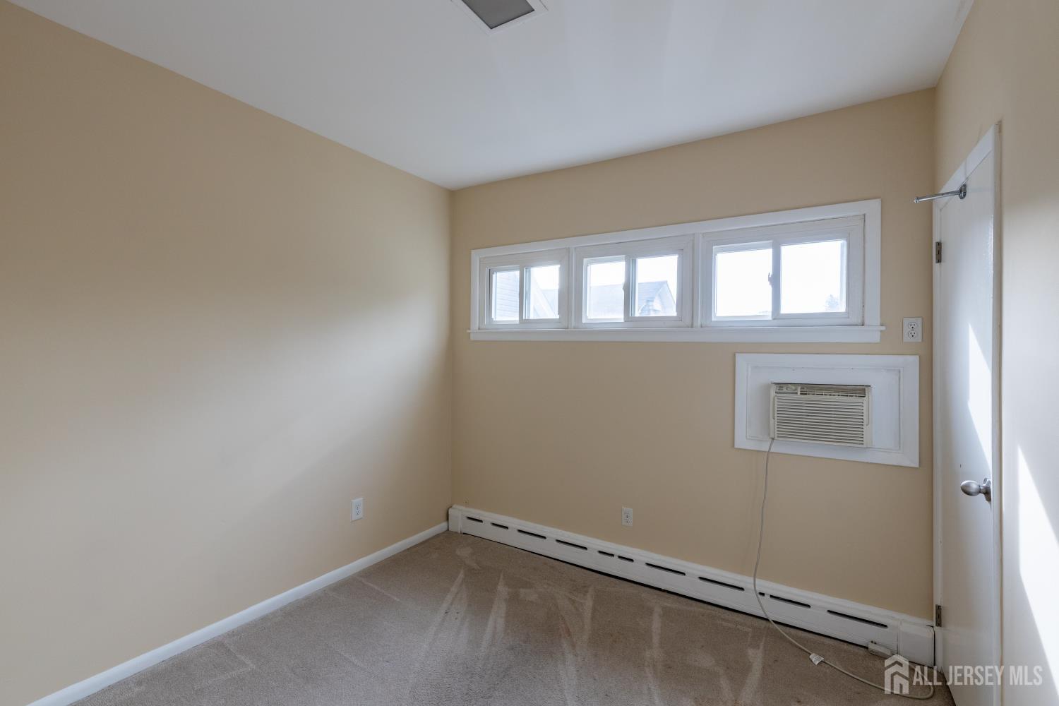 110 N 2nd Avenue N Highland Park NJ 08904