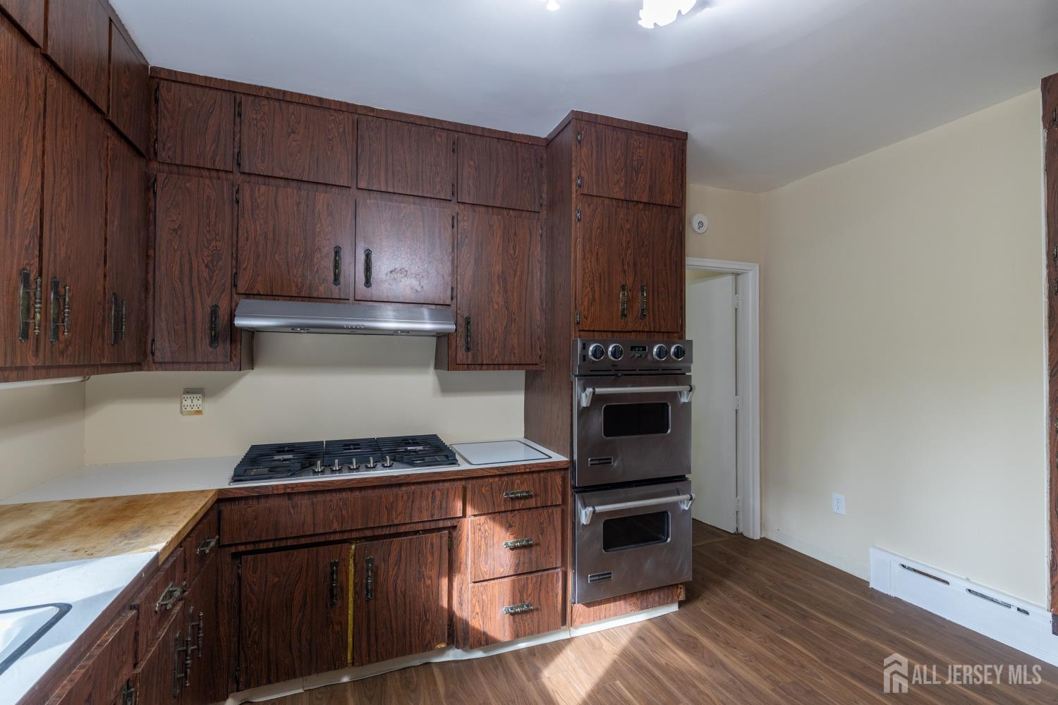 110 N 2nd Avenue N Highland Park NJ 08904
