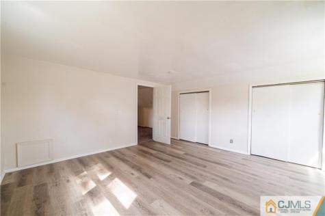 16 Homes Street Edison NJ 08817