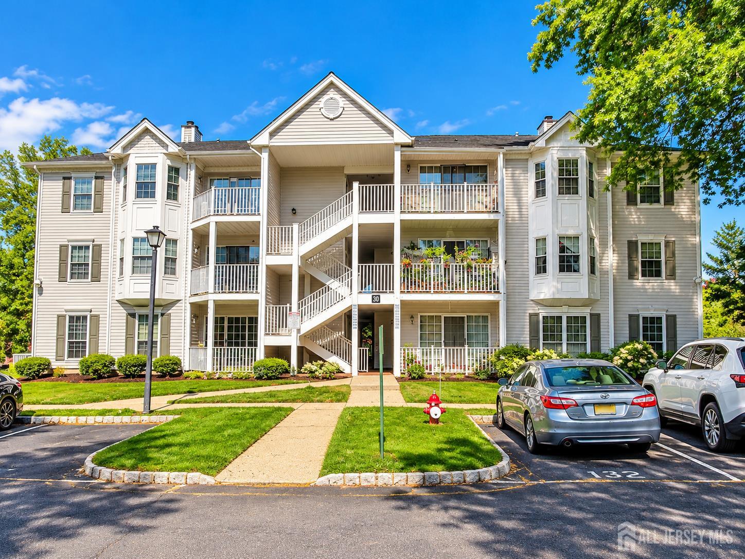 323 Wimbeldon Court North Brunswick NJ 08902