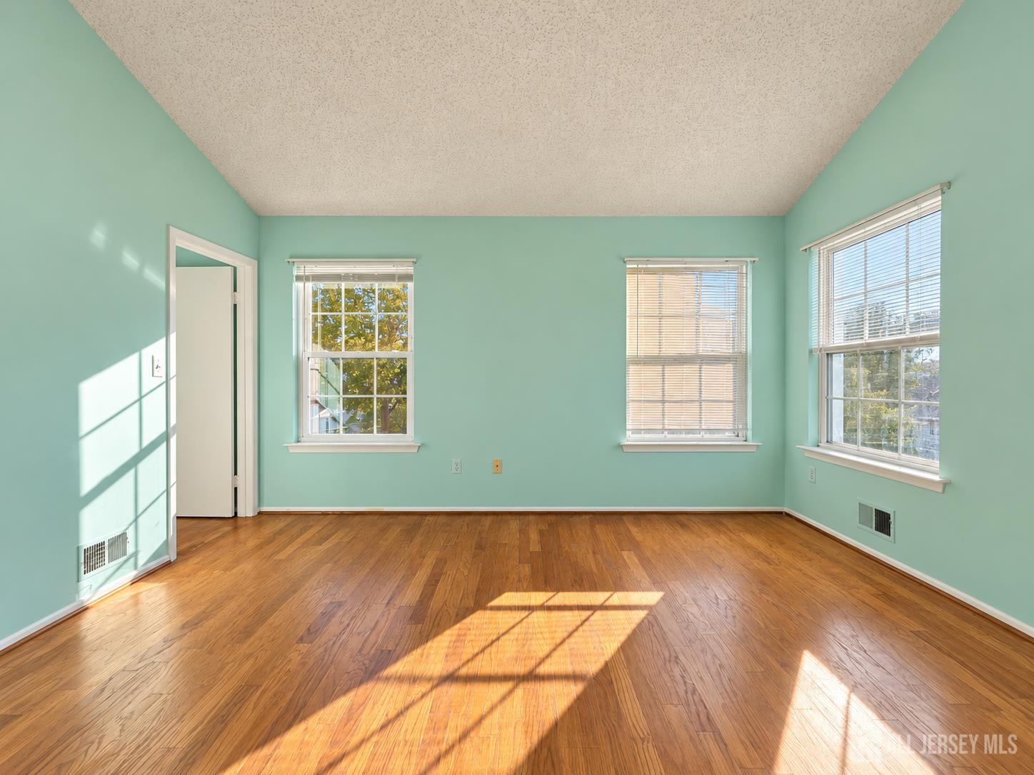 296 Pegasus Road Piscataway NJ 08854