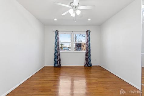 161 Evergreen Road Edison NJ 08837