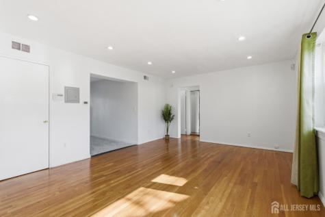 161 Evergreen Road Edison NJ 08837