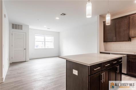 1025 Raritan Road Clark NJ 07066