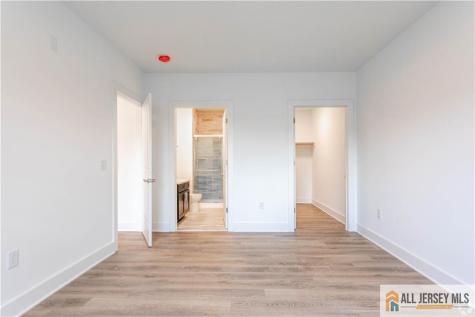 1025 Raritan Road Clark NJ 07066