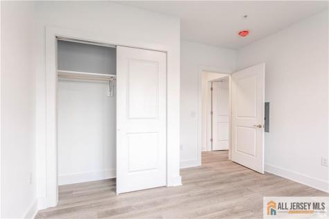 1025 Raritan Road Clark NJ 07066