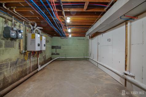 4 Morris Avenue Edison NJ 08837