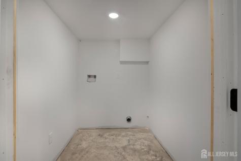 4 Morris Avenue Edison NJ 08837