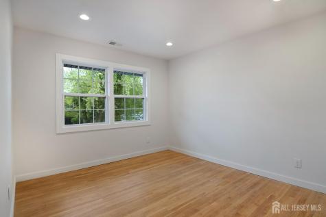 4 Morris Avenue Edison NJ 08837