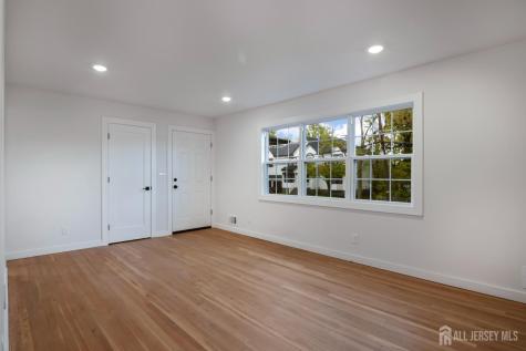 4 Morris Avenue Edison NJ 08837
