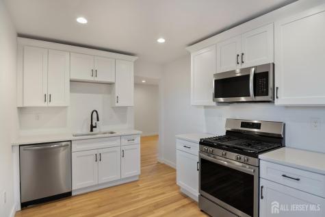 4 Morris Avenue Edison NJ 08837