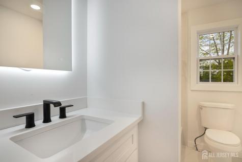 4 Morris Avenue Edison NJ 08837