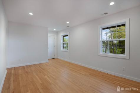 4 Morris Avenue Edison NJ 08837