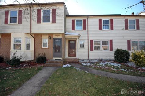 4 White Oaks Drive Sayreville NJ 08872