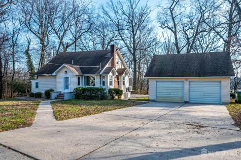 92 Coleman Street Edison NJ 08817