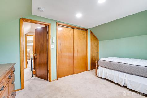 92 Coleman Street Edison NJ 08817