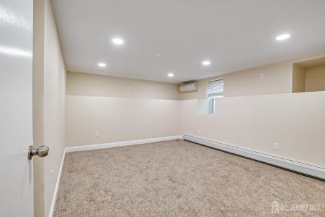 92 Coleman Street Edison NJ 08817