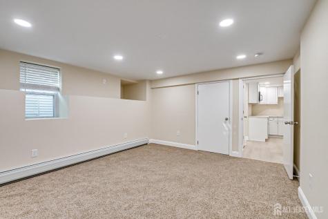 92 Coleman Street Edison NJ 08817