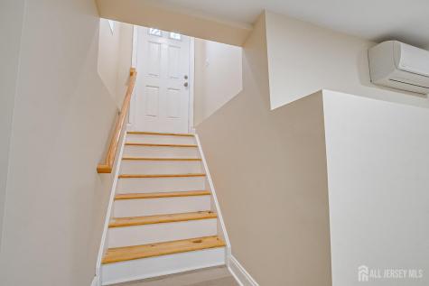 92 Coleman Street Edison NJ 08817