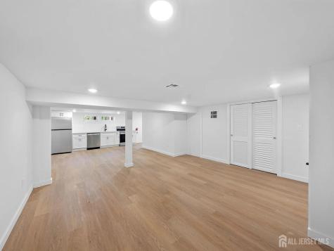 3 Meadow Road Edison NJ 08817
