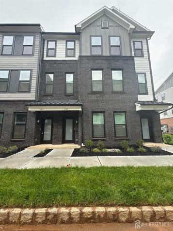 325 Sadie Circle New Brunswick NJ 08901
