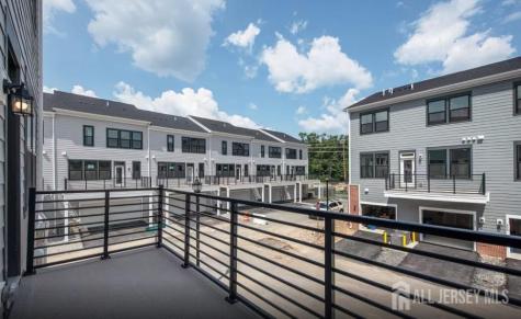 325 Sadie Circle New Brunswick NJ 08901