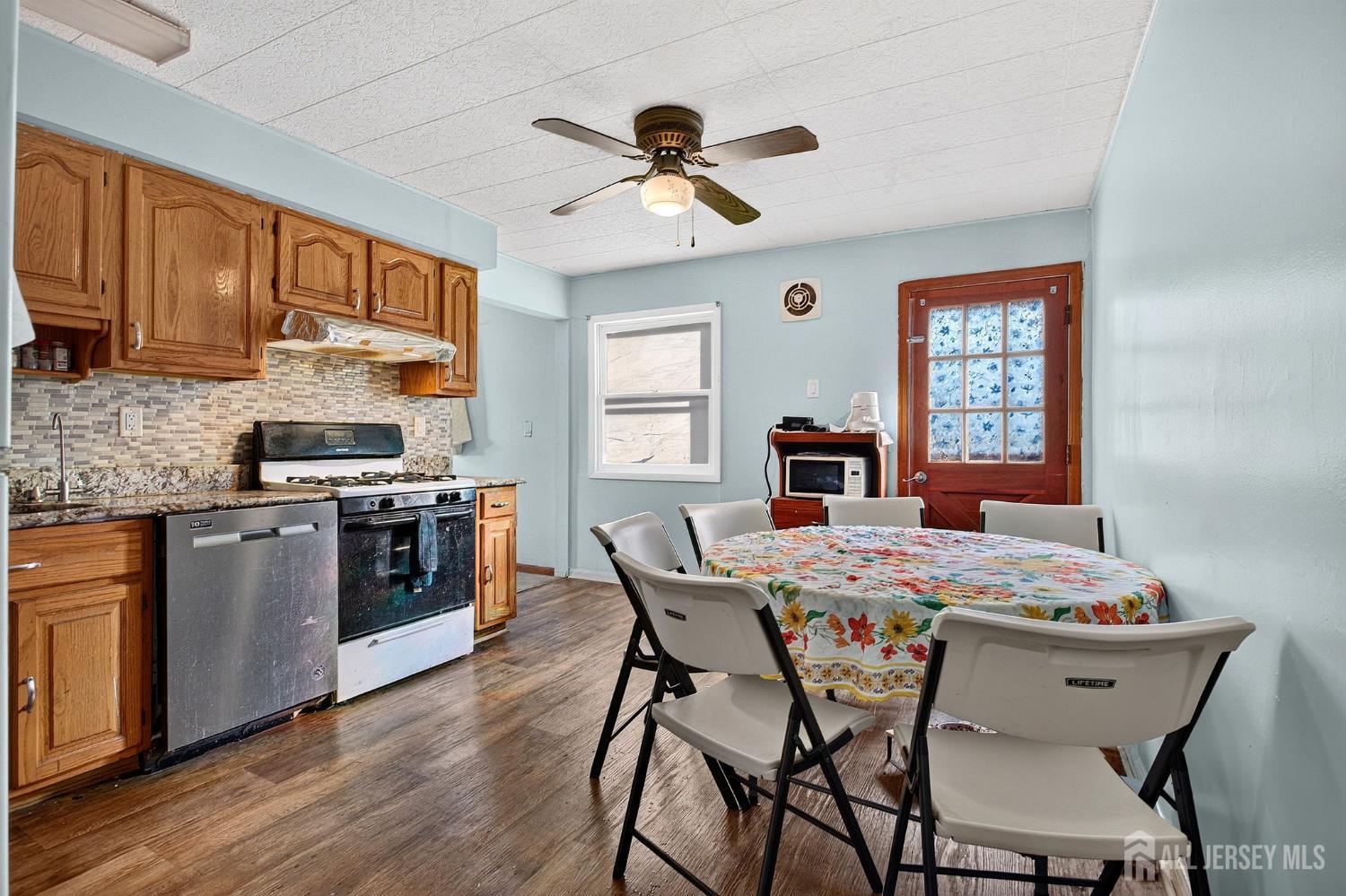 8 Kelly Street Metuchen NJ 08840