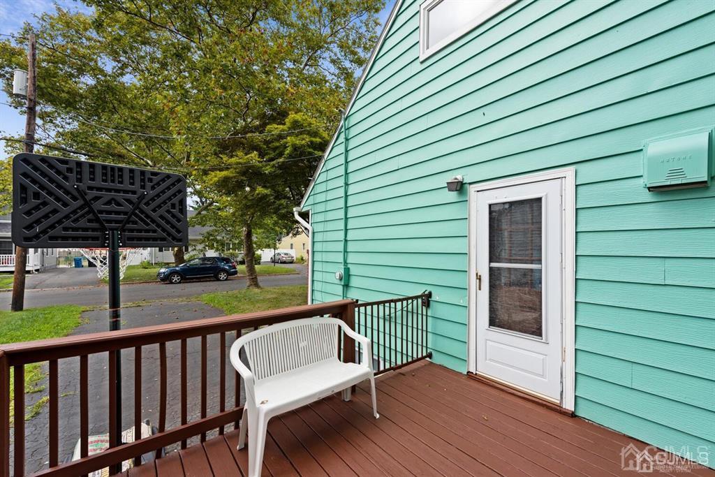 8 Kelly Street Metuchen NJ 08840